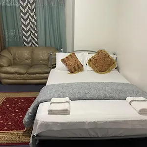 Guest house A Sweet In Queens, New York